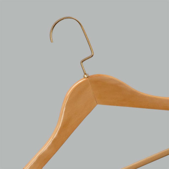 Вешалка-плечики из дерева для одежды, L445 мм - C30N/1-C33XX(светл/зол)