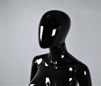 Манекен женский, ростовой, черный глянец, H1730 мм - FAM-05/A-1(черн гл)