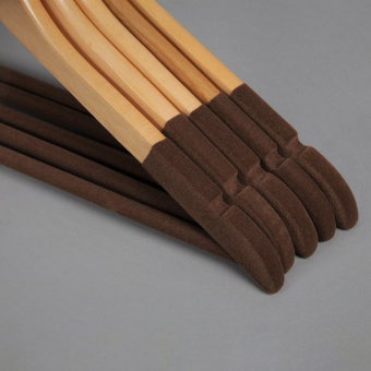 Вешалка флокированная для одежды деревянная, L445 мм - C30NF(светл/кор)